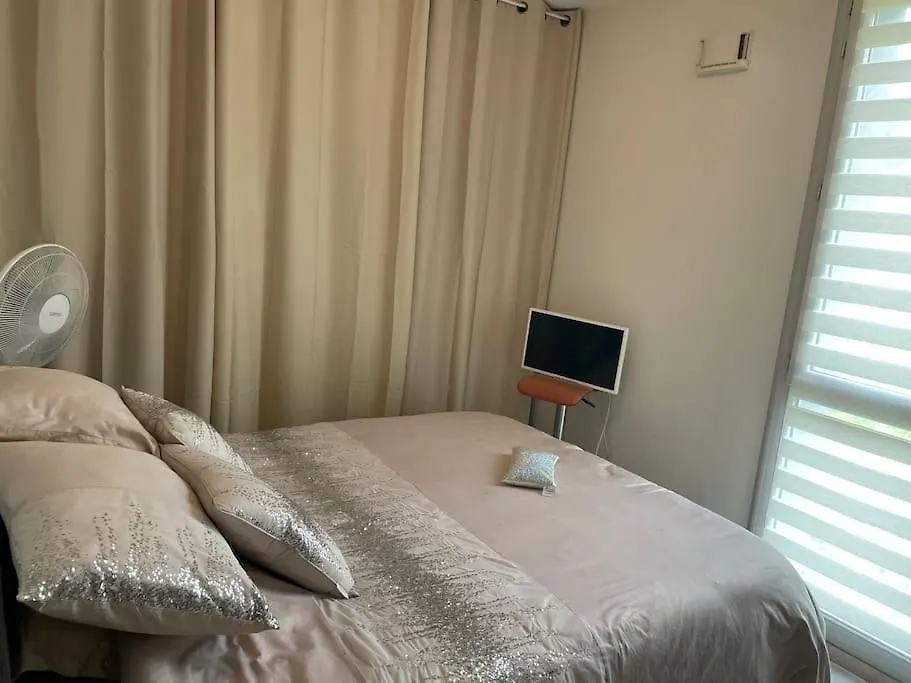 Appartement Vue Montagne Saint-Jeoire-Prieure 0*,  France