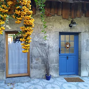 Hébergement de vacances Arthur Et Germaine Maisonnette A La Campagne Avec Un Grand Jardin, Saint-Jeoire-Prieure